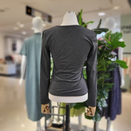 앞단추라운드넥숏이너티