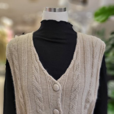 니트단추브이넥크롭조끼