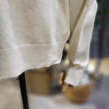 라운드넥겨울베이직니트티