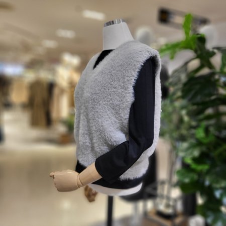 브이넥뽀송크롭베스트