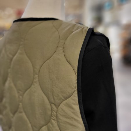 베색경량누빔패딩