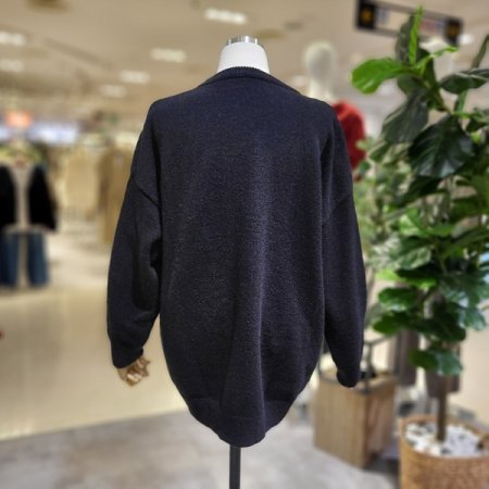 라운드넥앵두니트티