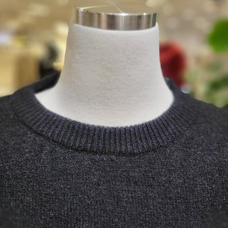 라운드넥앵두니트티