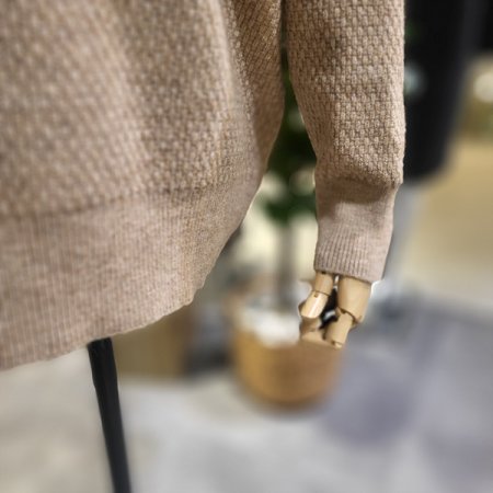 카라넥시보리긴팔니트