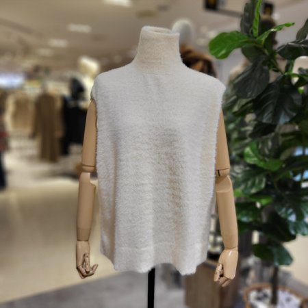 보송이폴라니트조끼