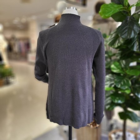 교차골지반목폴라니트티