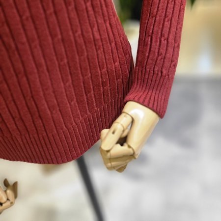 꽈배기짜임쫀쫀폴라니트