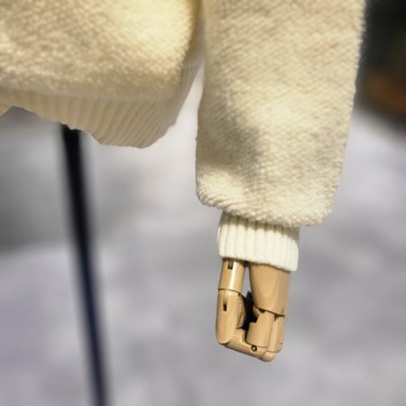 부클하이넥집업니트점퍼