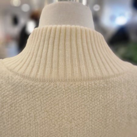 부클하이넥집업니트점퍼