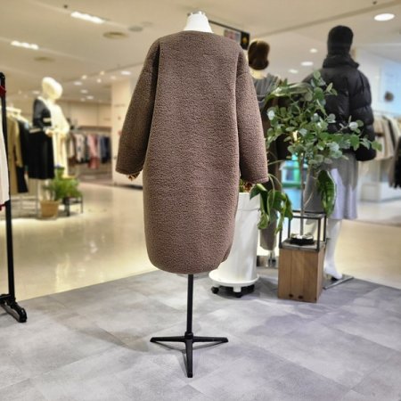 노카라뽀글이무스탕코트