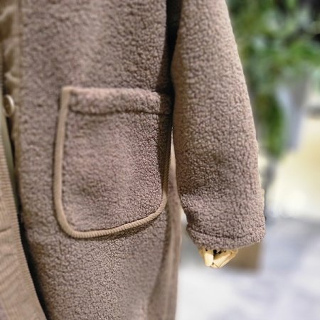 노카라뽀글이무스탕코트