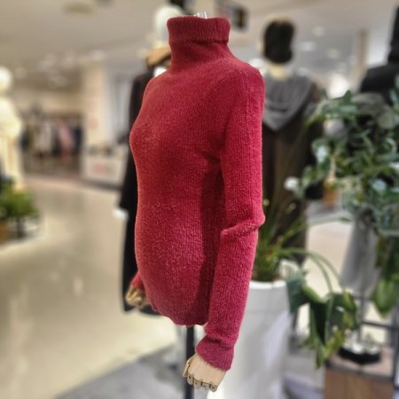 극세사긴목폴라니트티