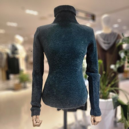 극세사긴목폴라니트티