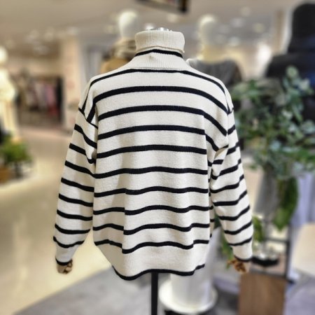 단가라폴라니트스웨터