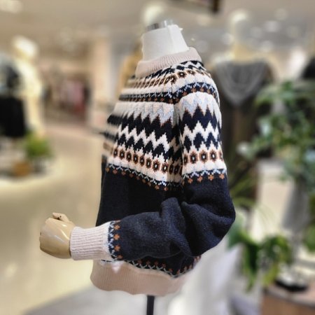 시보리넥패턴스웨터