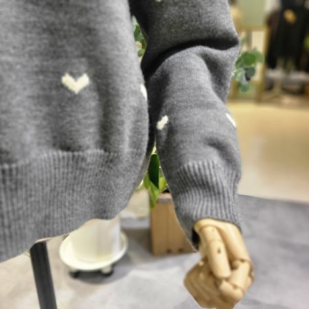 큐티하트니트스웨터