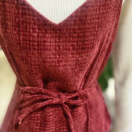 슬림핏뒷집업뷔스티에