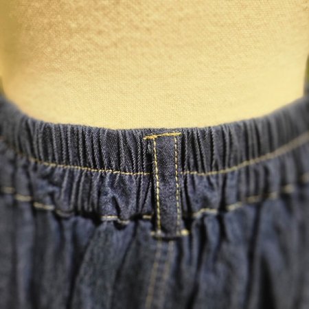 앞단추밴딩청스커트