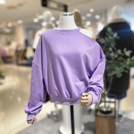 어깨언발트임 크롭티셔츠