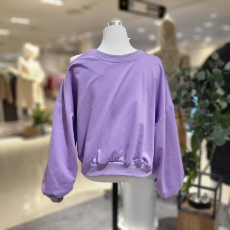 어깨언발트임 크롭티셔츠