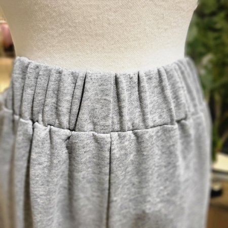 뒷밴딩와이드핏트레이닝팬츠