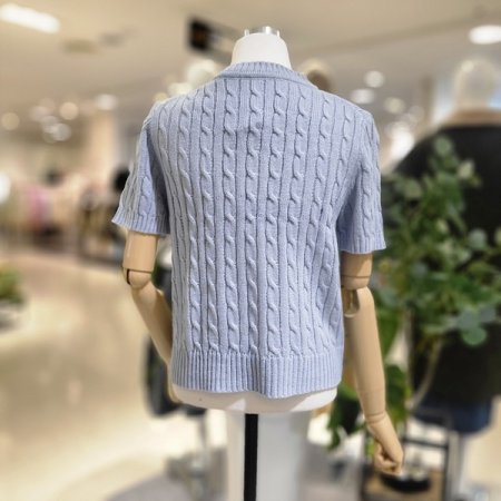 반팔라운드넥하트니트