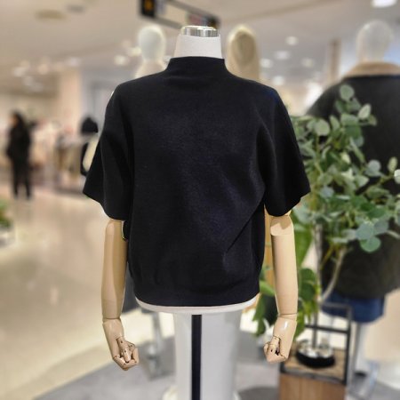 반폴라반팔봄니트