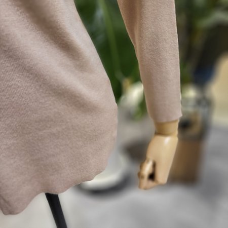 반폴라기본봄니트