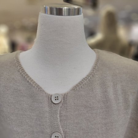 브이넥단추니트조끼