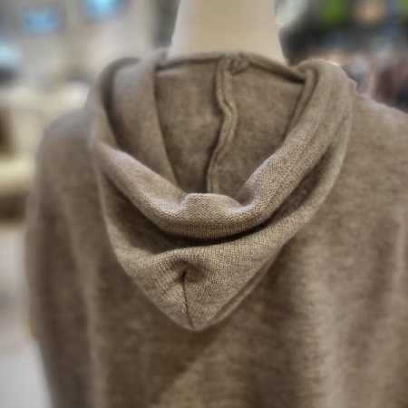 옆절개후드니트조끼