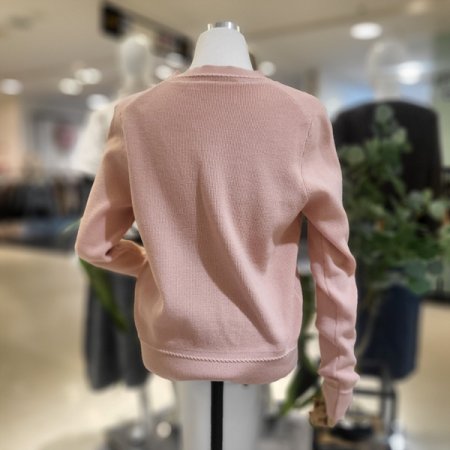 프릴테두리봄니트티