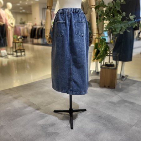 앞단추뒷포켓청스커트