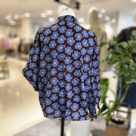 꽃봉우리패턴셔츠블라우스