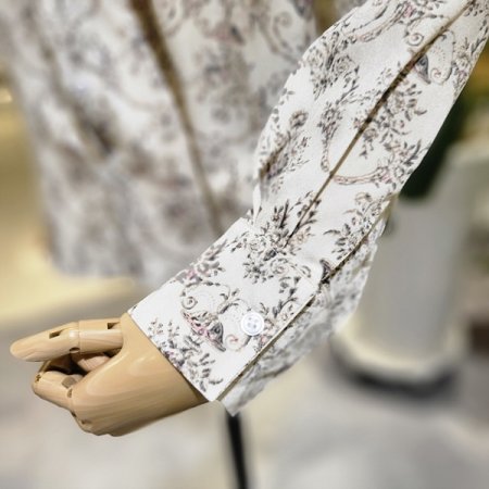 카라넥패턴봄블라우스