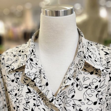 풀잎패턴브이넥8부블라우스