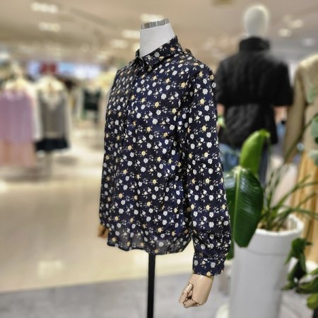 잔꽃잎긴팔면블라우스