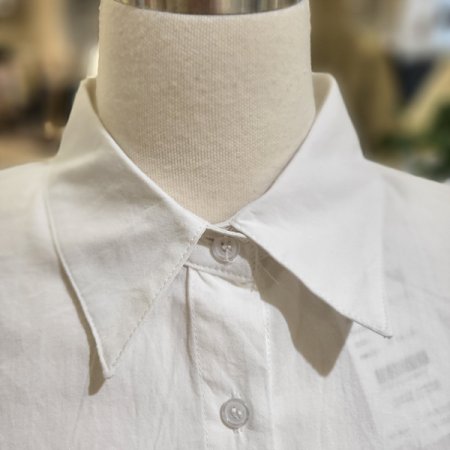 뒷패턴반팔셔츠블라우스