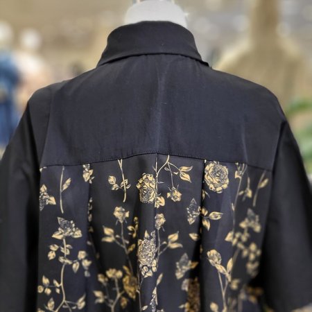 뒷패턴반팔셔츠블라우스