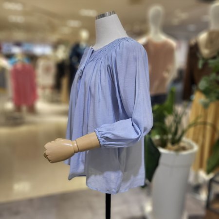 8부소매시스루프릴블라우스