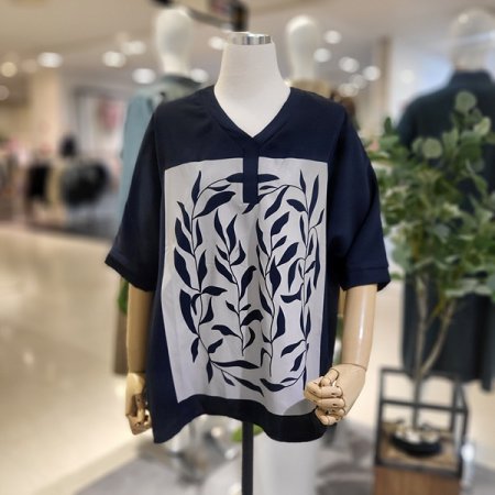 풀잎패턴브이넥반팔블라우스