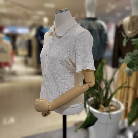 카라넥반팔지지미브라우스