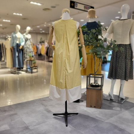 밑단배색민소매롱원피스