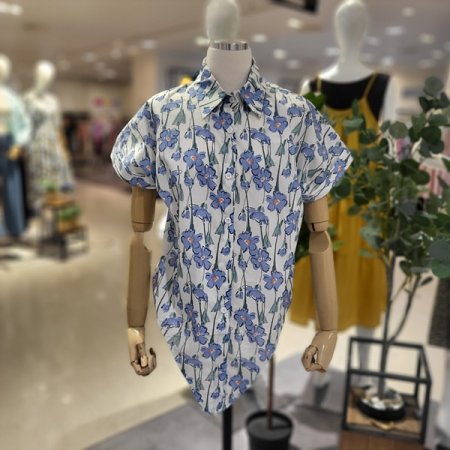 앞꼬리리본플라워블라우스