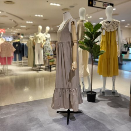 스퀘어넥민소매롱원피스