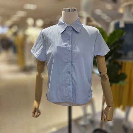 카라넥옆셔링반팔블라우스