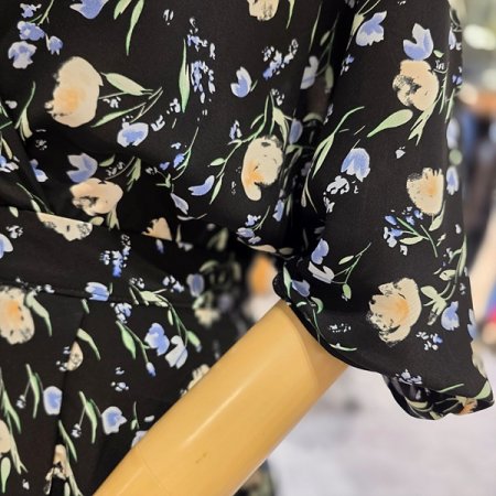 딥브이넥플라워쉬폰원피스