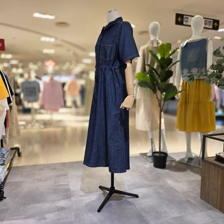 카라넥반팔진청롱원피스