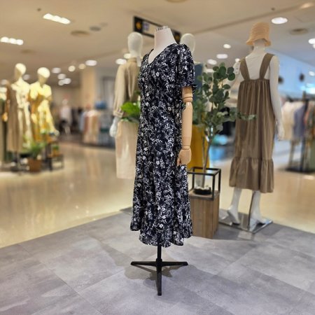 화이트플라워블랙쉬폰원피스