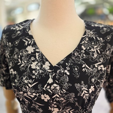 화이트플라워블랙쉬폰원피스