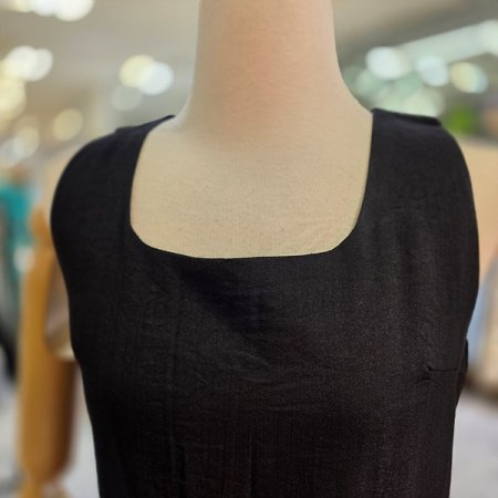 스퀘어넥블랙점프수트